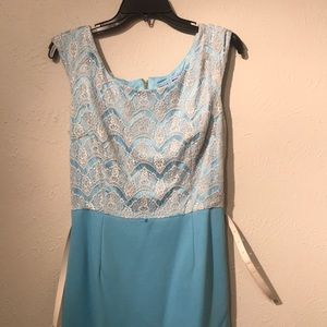 Baby Blue & Beige Knee High Dress